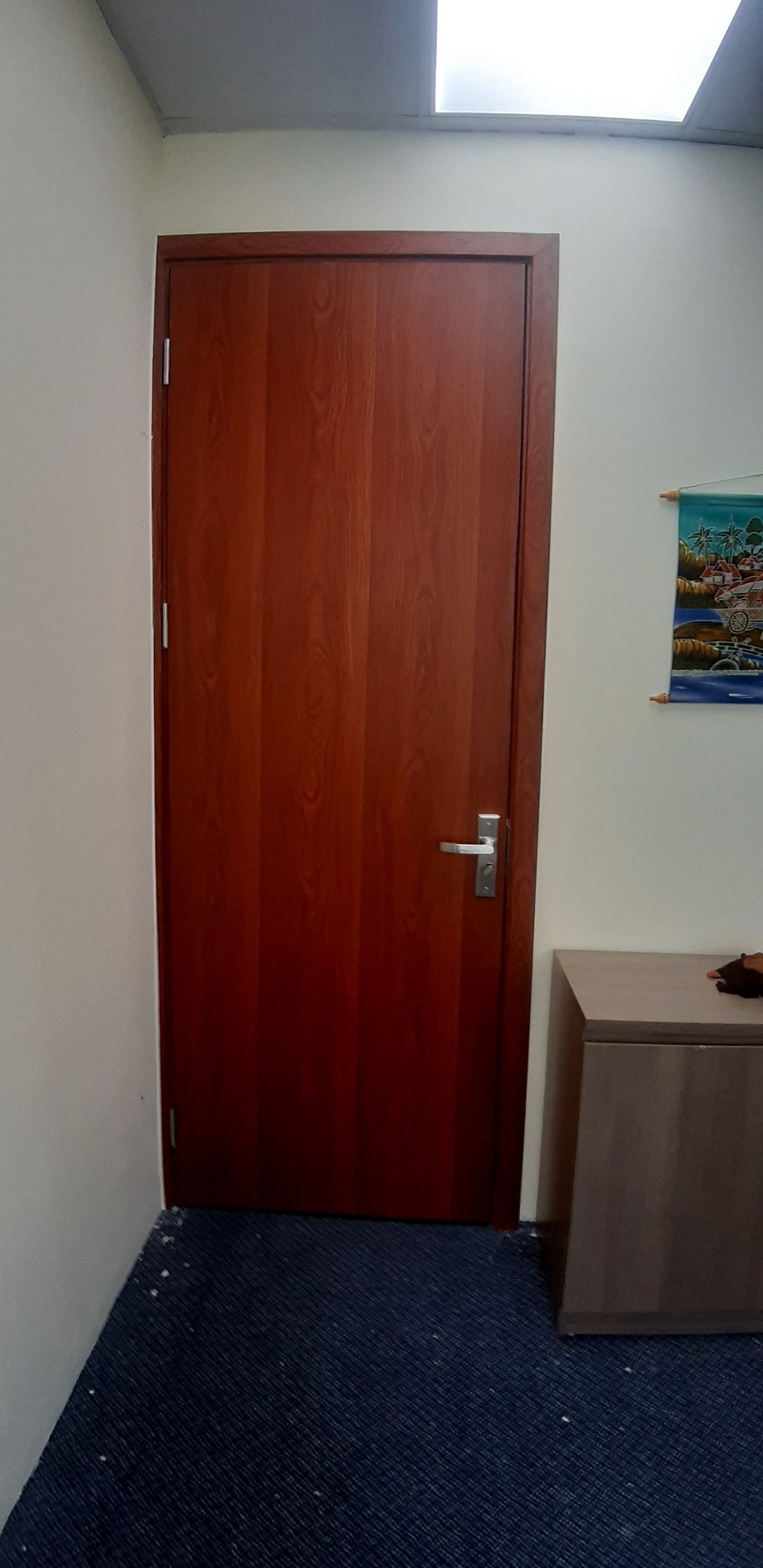 Công trình Phòng làm việc số 35 Ngô Quyền lắp đặt cửa gỗ