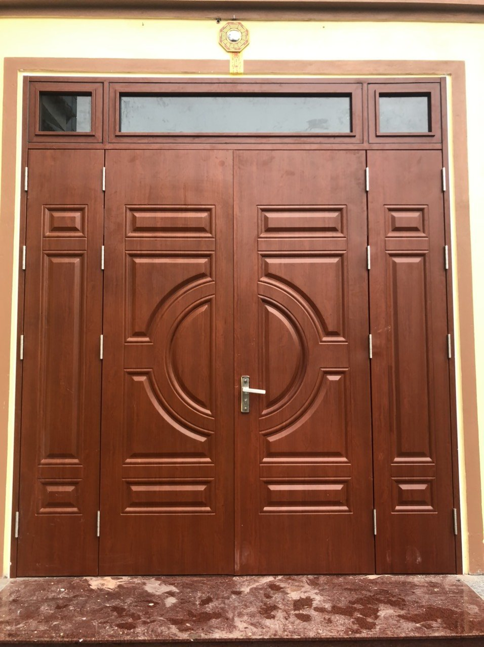 Cửa thép vân gỗ 4 cánh lệch SB-TVG 10